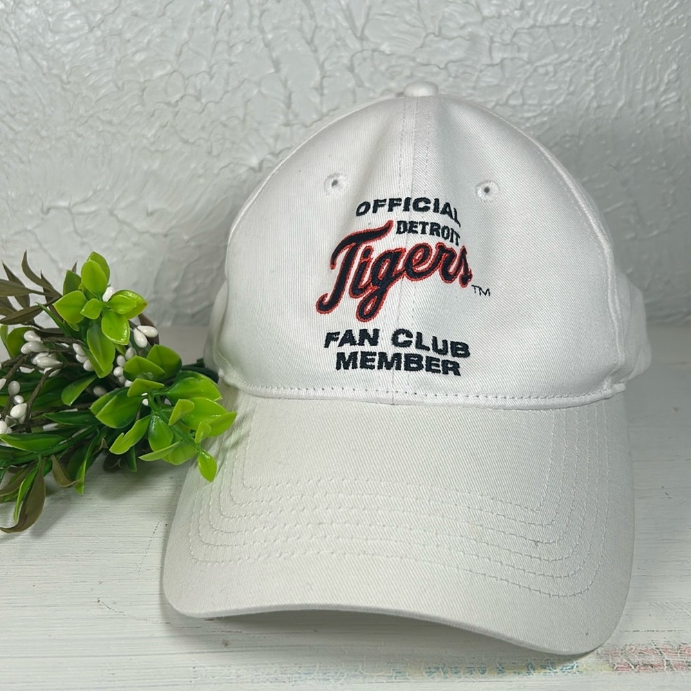 Official Detroit Tigers Fan Club Member Miller Lite Adjustable Baseball Hat